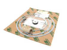 NEW TACO 1600-868CRP SEAL KIT 1600868CRP