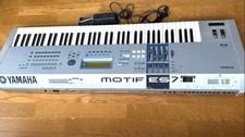 Synthétiseur Yamaha MOTIF ES7 76Key avec étui JP