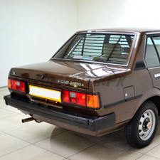 feu TOYOTA COROLLA AE70/KE70