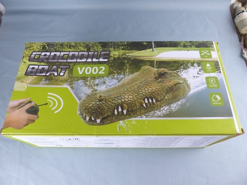 Bateau crocodile boat v002 - crocodile,