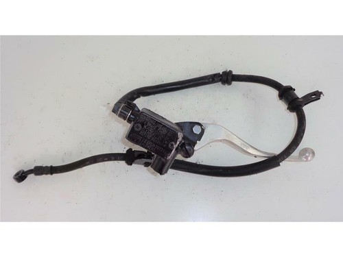 Pompe frein avant droite - pompe,