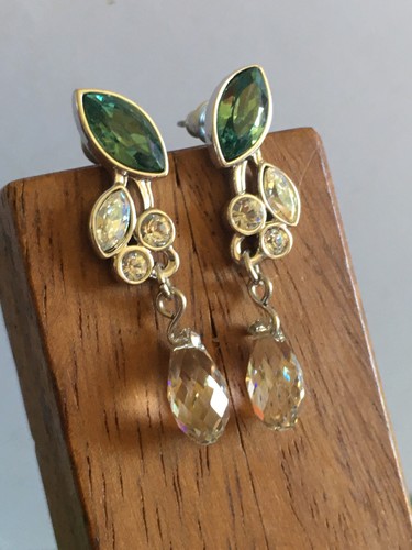 Paire clous boucles - paire,
