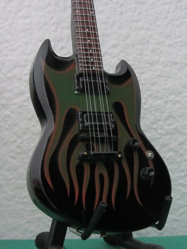 Guitare miniature - , de