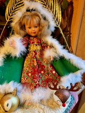 poupee neuve marie francoise avec une  superbe tenue de fetes dans sa boite a of