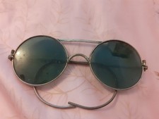 ANCIENNE PAIRE DE LUNETTES DE