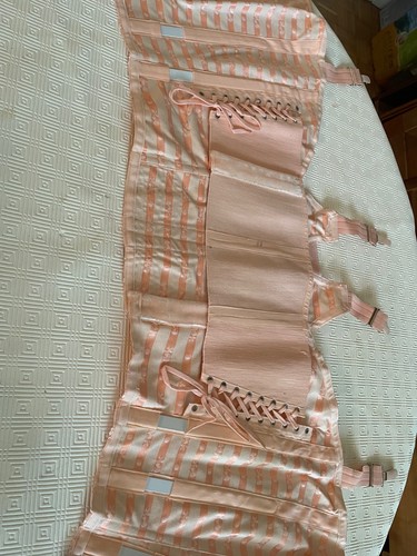 Ancien corset gaine - ancien, porte
