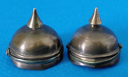 Anciens casques pointe - casques,