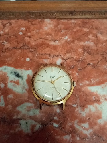 Montre mécanique vintage - montre,