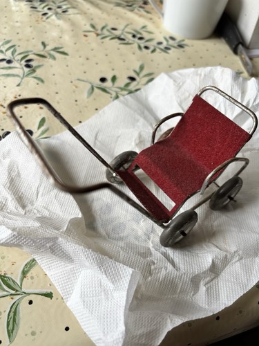 Petite poussette miniature - petite, de
