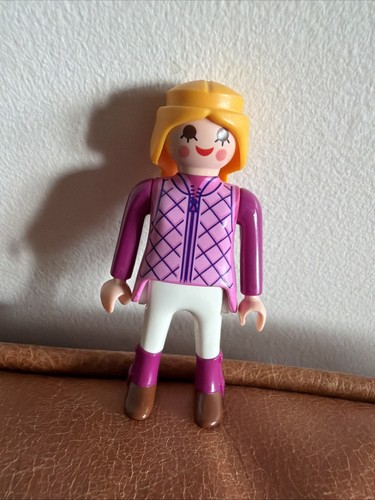 2011 playmobil woman rider - woman,