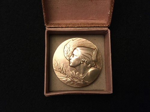 Médaille métal doré - en,