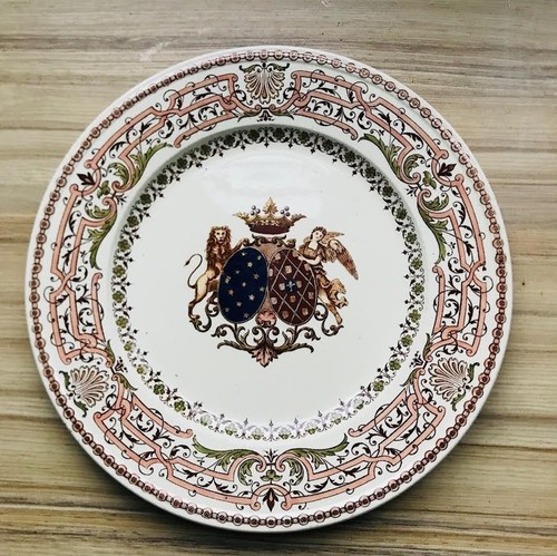 Deux anciennes assiettes - anciennes,