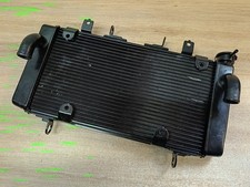 UN RADIATEUR ORIGINE Honda