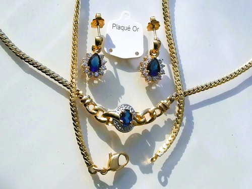 Lot beaux bijoux 1980 - beaux, en