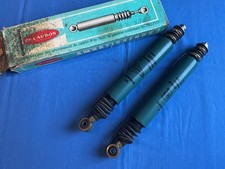 2 amortisseurs arrières