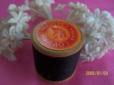 Ancienne bobine en bois