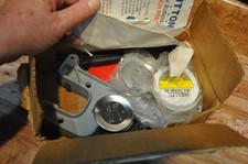 BADGE-A-MINIT PRESS & HAND HELD MACHINE SET Still in ORIGINAL BOX Looks New