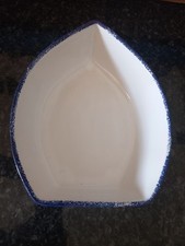Plat à four en céramique BCI France en forme de bateau 30,8 X 24,2 cm