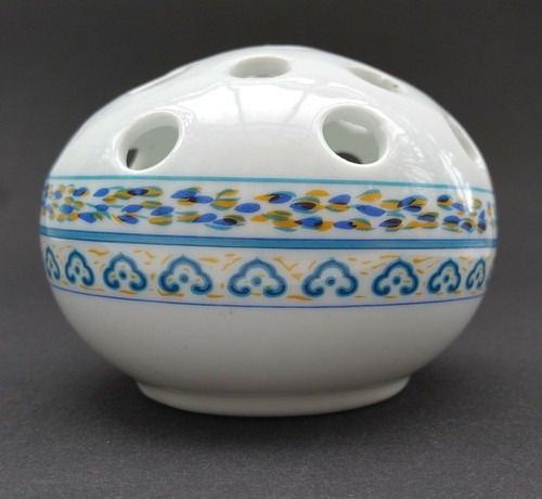 Vase pique fleurs - vase,