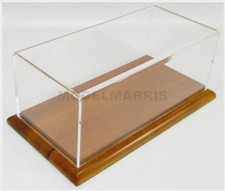 CMC A004 Vitrine Présentoir