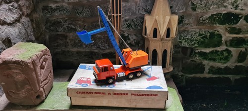 Camion pelleteuse excavator - pelleteuse,