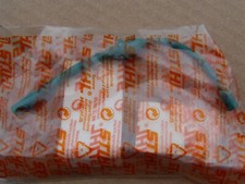 4228 358 0800 Tuyau d'essence