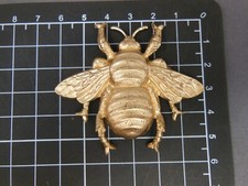Brass Open Wing Bumble Bee X-Large jewelry finding (osb130)