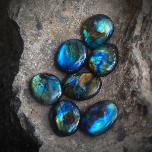 Labradorite polished pebble - polished,