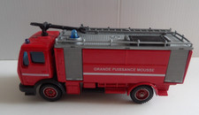 1/50 MERCEDES pompiers Solido