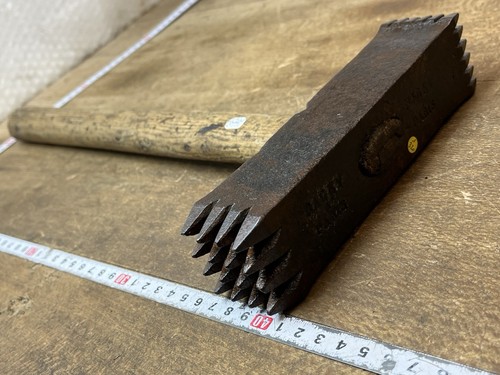 Outil ancien old tool tailleur - outil,