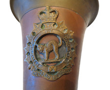 Bugle du "ONTARIO REGIMENT" Canada, époque 1 ère guerre modiale, en cuivre.