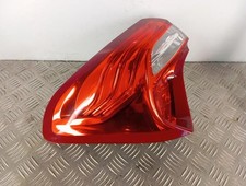 Feu arriere principal gauche