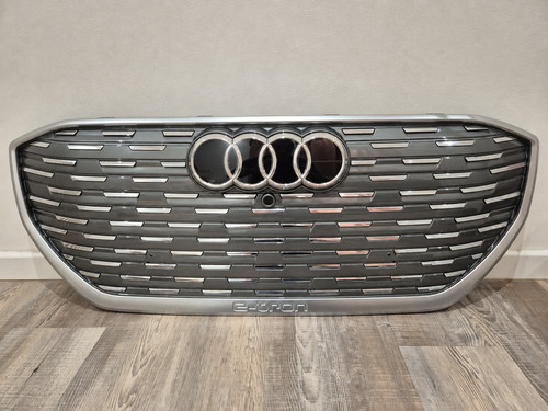 Calandre audi tron s - q4,