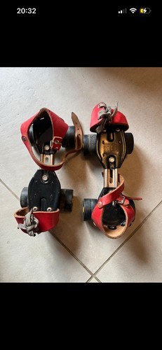 Paire patins roulettes - paire,
