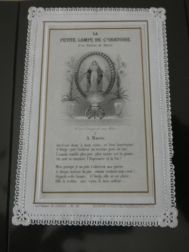 Pious image flap lace knife - image,