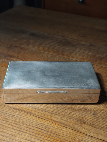 Boîte cigares métal - boîte, a