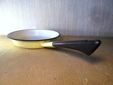 POELE tole emaillée bakelite