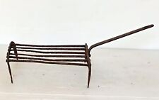 SMALL BLACKSMITH RAILWAY GRILLE 19th century OLD REF70