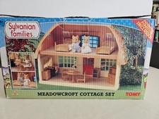 Sylvanian Families  TOMY MEADOWCROFT COTTAGE SET