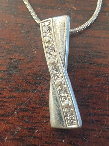 Collier swarovski tres joli - collier,
