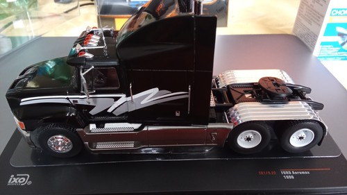 Ixo camion ford aeromax - aeromax, noir