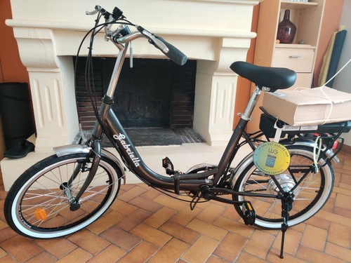 Vélo assistance - vélo, à