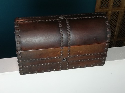 Coffre boite ancienne cuir - boite, en