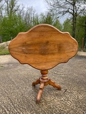 Guéridon en noyer du 19ème