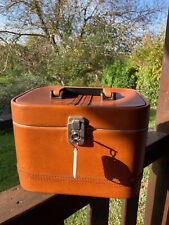 Vanity vintage en simili cuir