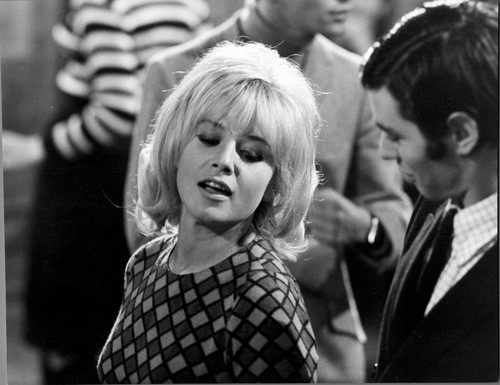 Cinema photo 1965 100 - 1965, briques
