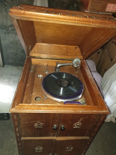 Ancien meuble gramophone - ancien,