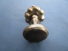 Bouton plat ronde poignée rosace ouvragée fer forgé ancienne diamètre 4,3 cm