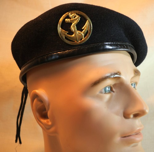 Béret français avec insigne - avec,