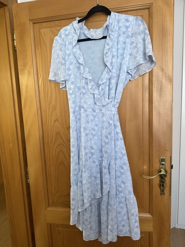 Très jolie robe longue bleu - très,
